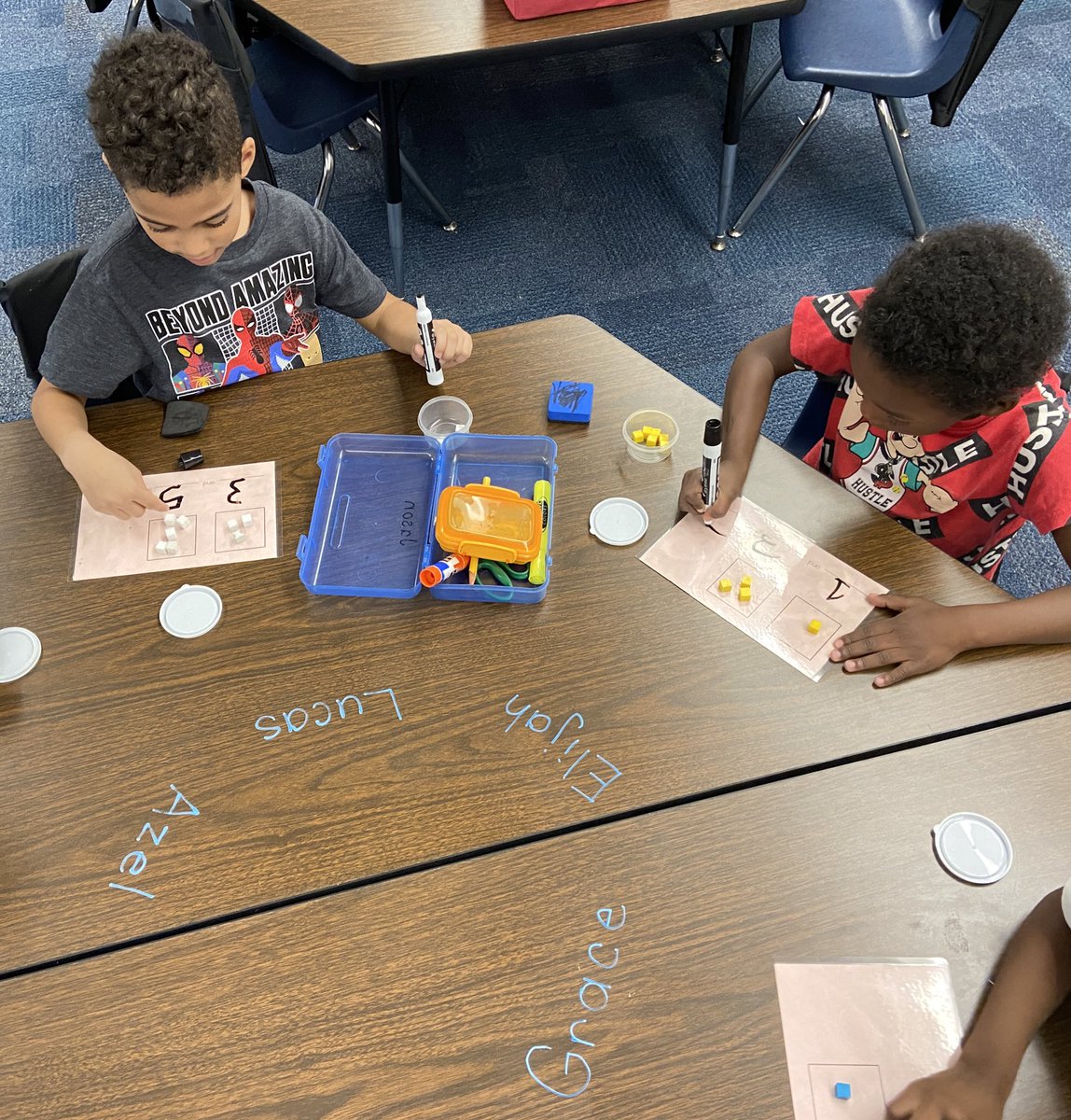 MrsTappsClass's tweet image. What is addition? Our kinders are finding out @lynwood_school . #decaturproud #cougarcountry