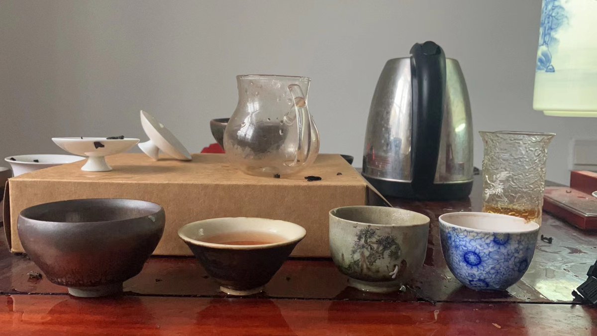 Someone said that Jianzhan softens tea. so i had to try....still don't think it does