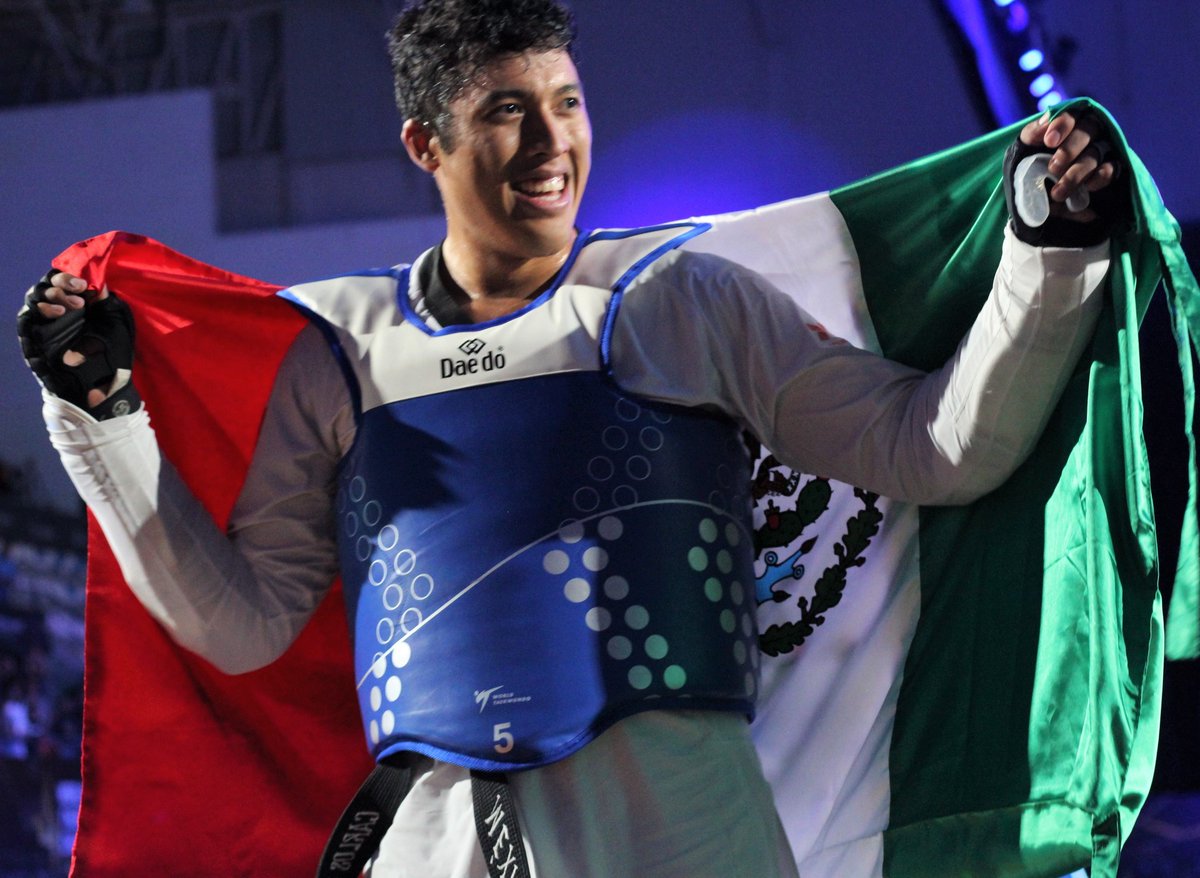 femextkdoficial's tweet photo. Carlos Sansores es Campeón del Mundo, y así México ya cuenta con tres medallas de oro y una de bronce en esta edición de Guadalajara 2022. Un momento histórico. ¡Va por México! 🇲🇽🎉🥇👊🥋 https://t.co/a2IHJiGwL6