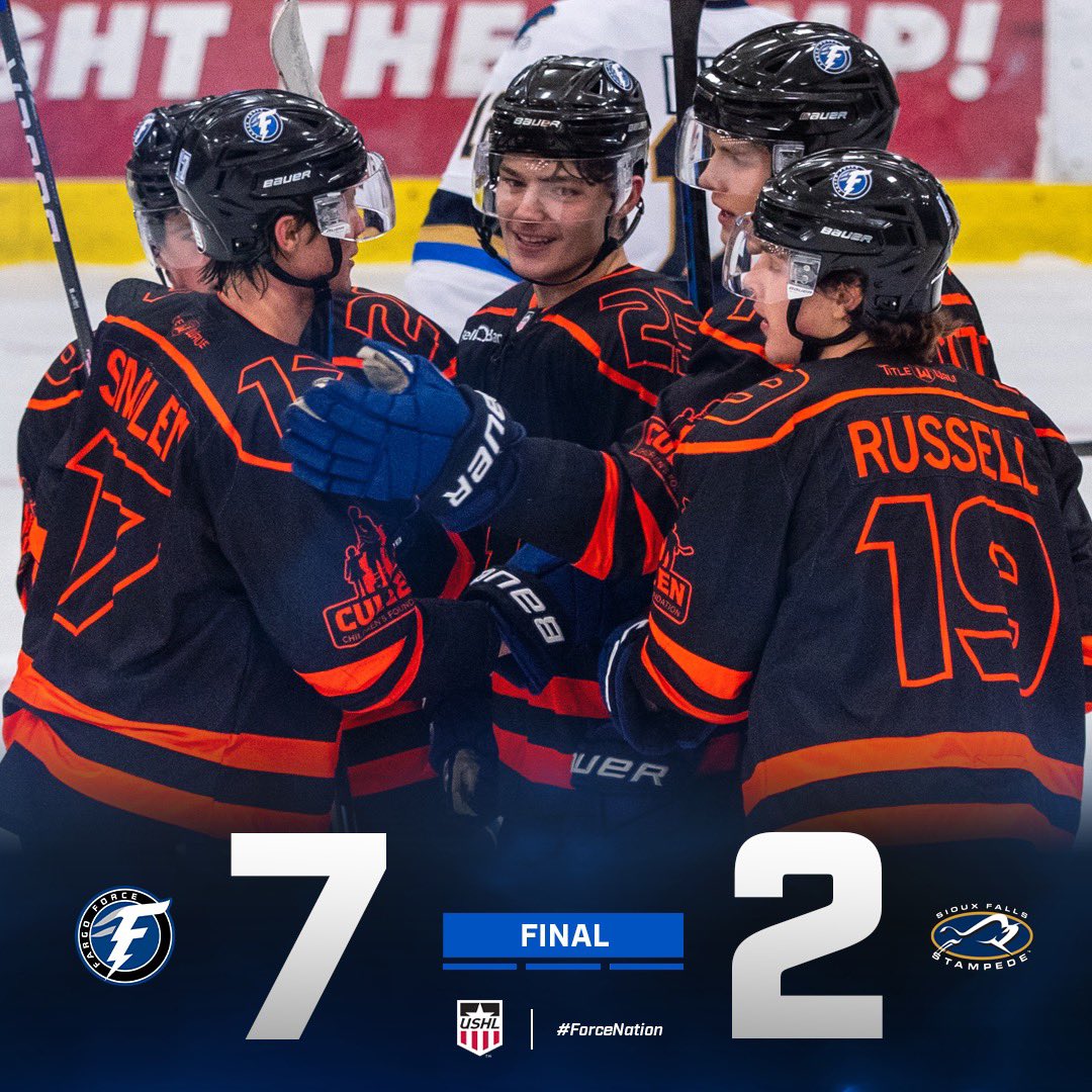 FargoForce's tweet photo. Thank you Moorhead… #FORCEWIN⚡️

#ForceNation⚡️| #FGOSF https://t.co/elV7p2Kadz