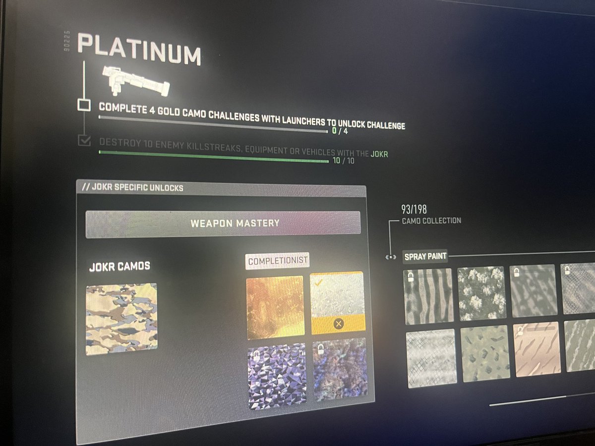 Super_JayRa's tweet photo. @InfinityWard  hey can ya fix this??? That last update won’t let me do some of my gold guns anymore. https://t.co/Fxj3LxnzQr