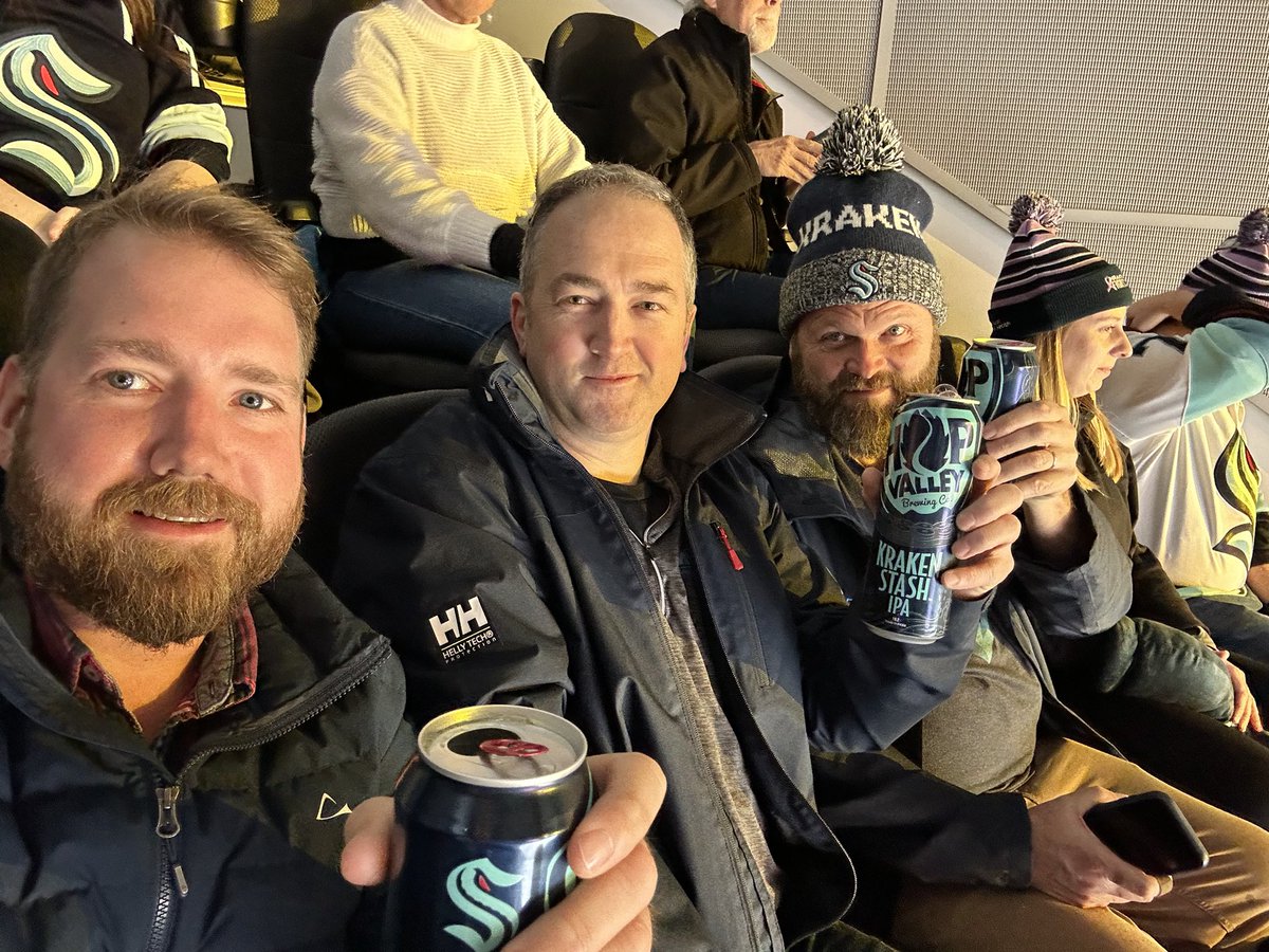 #HockeyFightsCancer #seattlekraken <a href="/SeattleKraken/">Seattle Kraken</a>