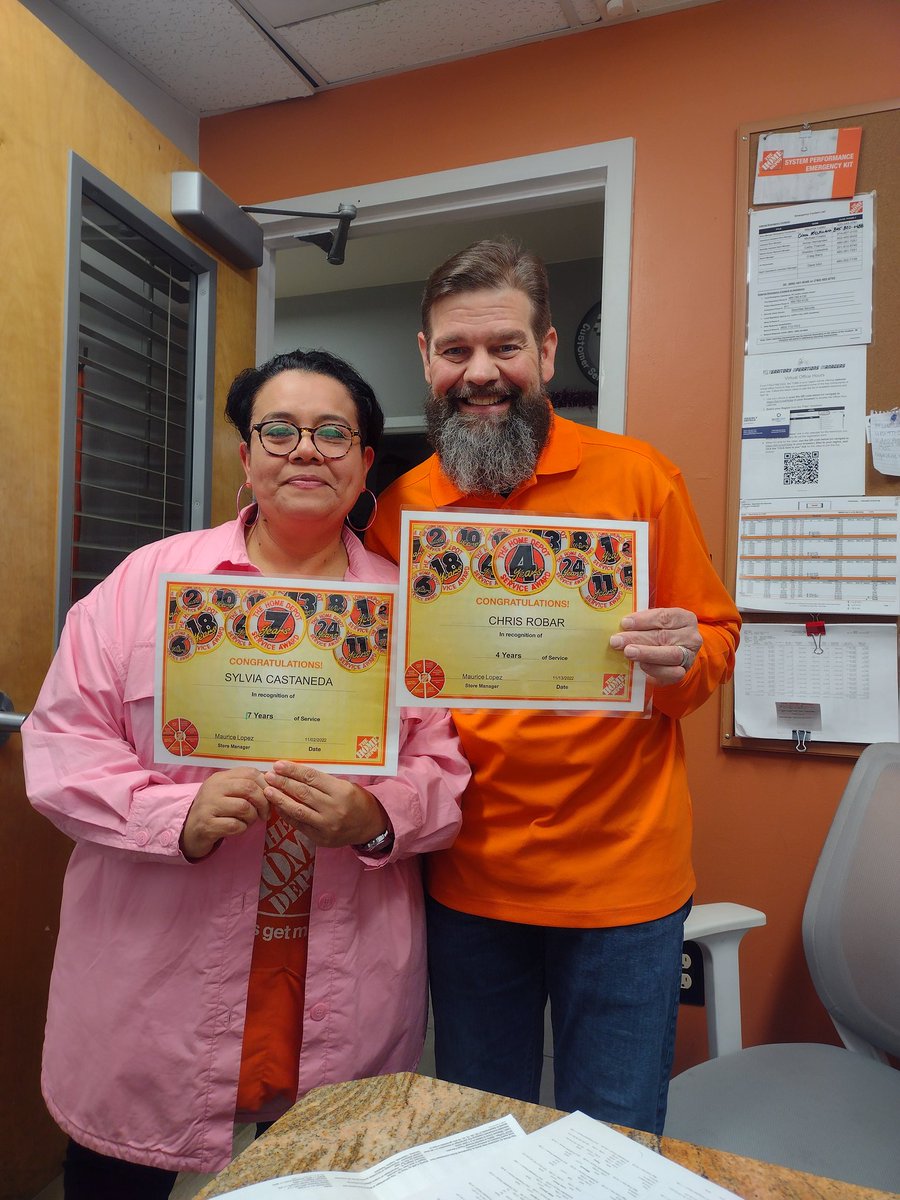 Ruby celebrating her 7 years and Chris from MET celebrating 4 years! And here's to many more 🧡