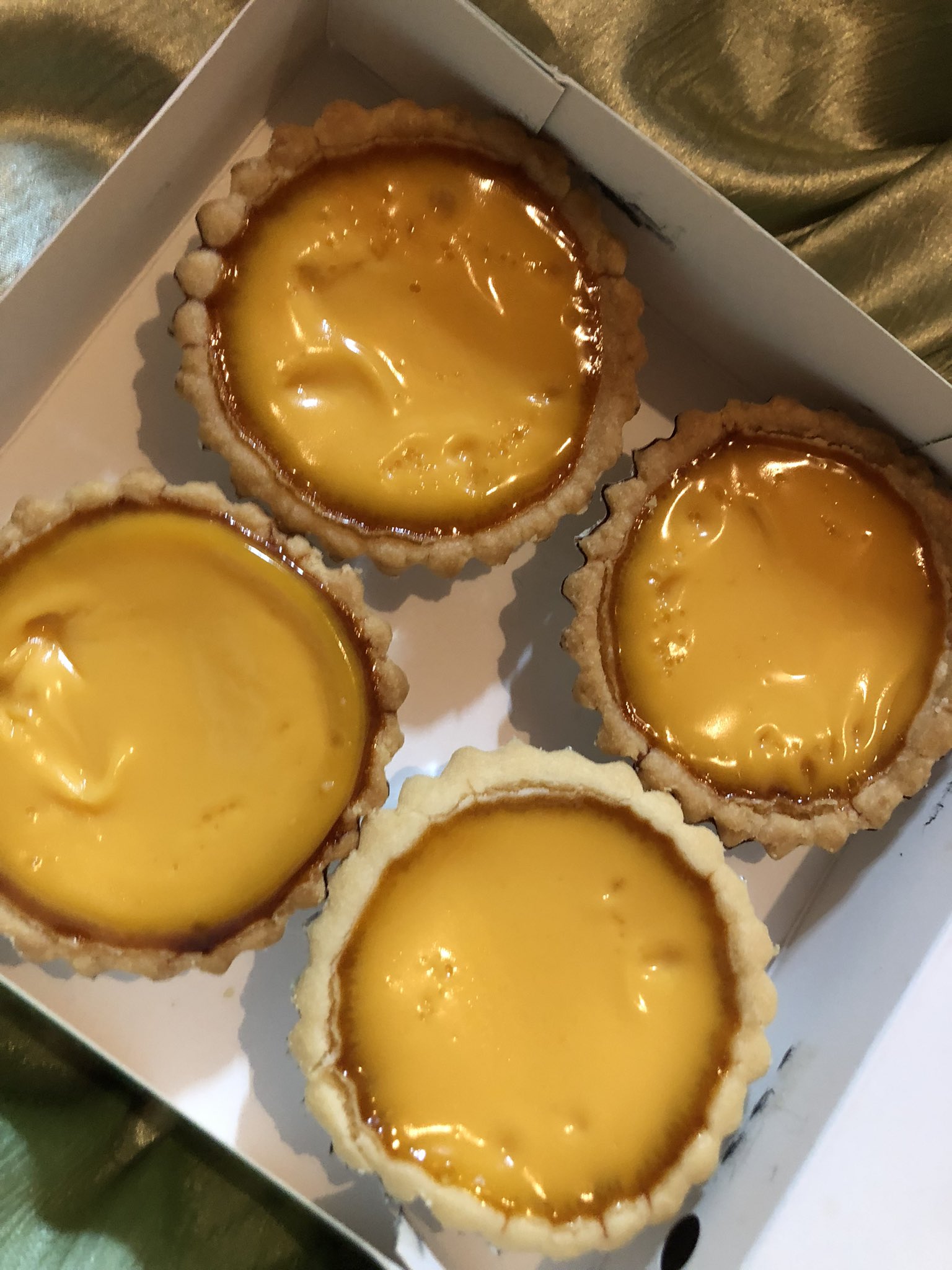 エッグタワーケーキ&タルトひよこ(黄色) エッグタワーケーキ&タルト