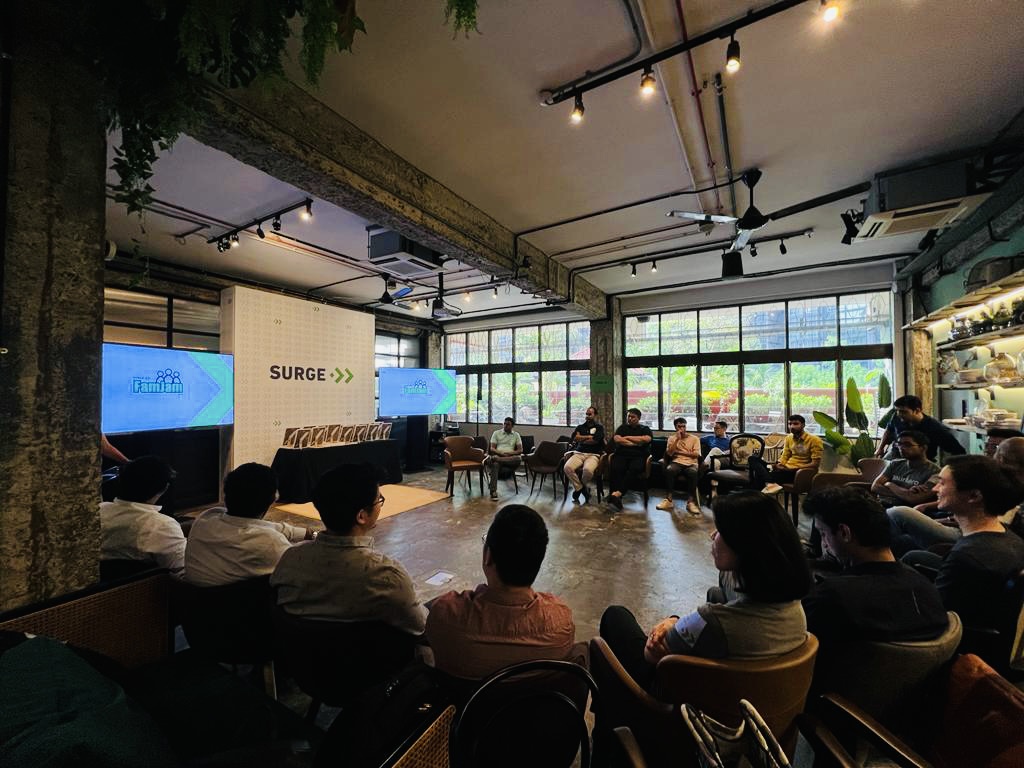 1/ Ending the week with immense gratitude for the quality time with our #Surge07 #founders learning &amp; building connections. 

A chance to have honest &amp; open conversations about the company building journey &amp; what it takes for a #startup to really build something enduring.