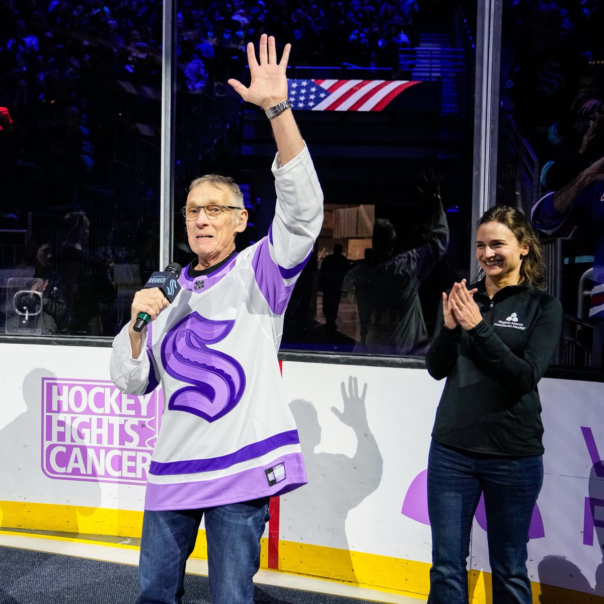 We are so honored to have had Paul Klein, who just finished treatment for throat cancer at <a href="/VMFHealth/">Virginia Mason Franciscan Health</a>, sing the National Anthem ahead of tonight’s game. 

💜💜💜