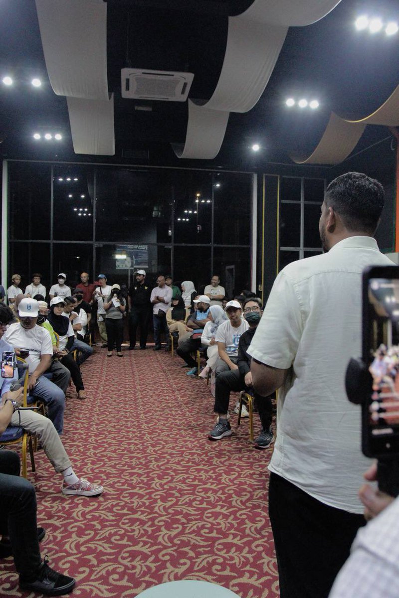 rafiquerashid_'s tweet photo. Seputar Sesi Townhall : Suara Anak Muda dan Hala Tuju.
Saya amat berterima kasih kepada semua yang menghadirkan diri semalam kerana itulah tujuan sesi ini diadakan.
#GelombangRakyat
#P108 #ShahAlam https://t.co/acIFBJrMC7