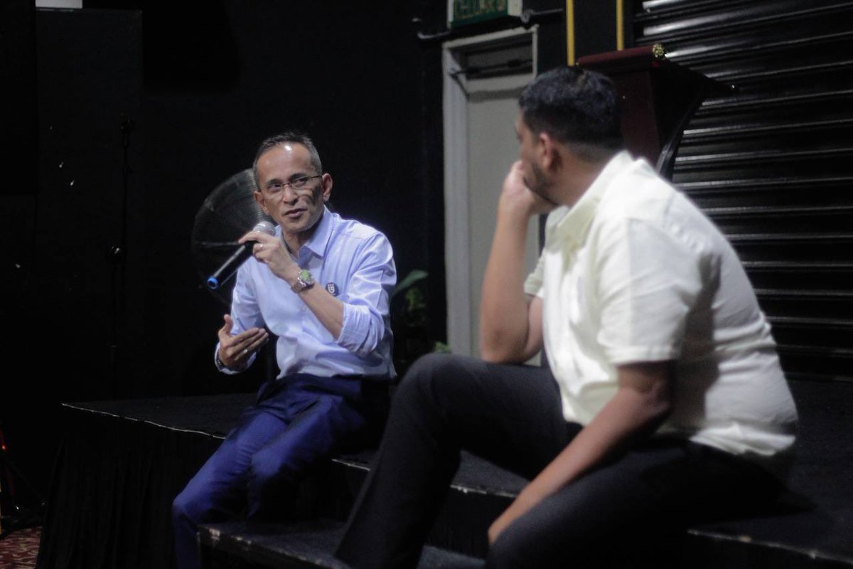 rafiquerashid_'s tweet photo. Seputar Sesi Townhall : Suara Anak Muda dan Hala Tuju.
Saya amat berterima kasih kepada semua yang menghadirkan diri semalam kerana itulah tujuan sesi ini diadakan.
#GelombangRakyat
#P108 #ShahAlam https://t.co/acIFBJrMC7
