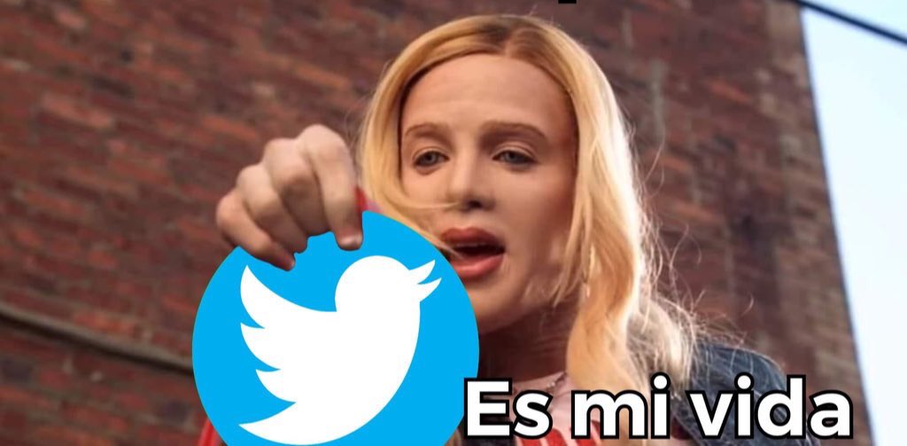 BejitaOriginal's tweet photo. Elon Musk : Twitter es solo una aplicacion 

Yo: No idiota no solo es una aplicación

#RIPTwitter https://t.co/YqJIsdDXS0