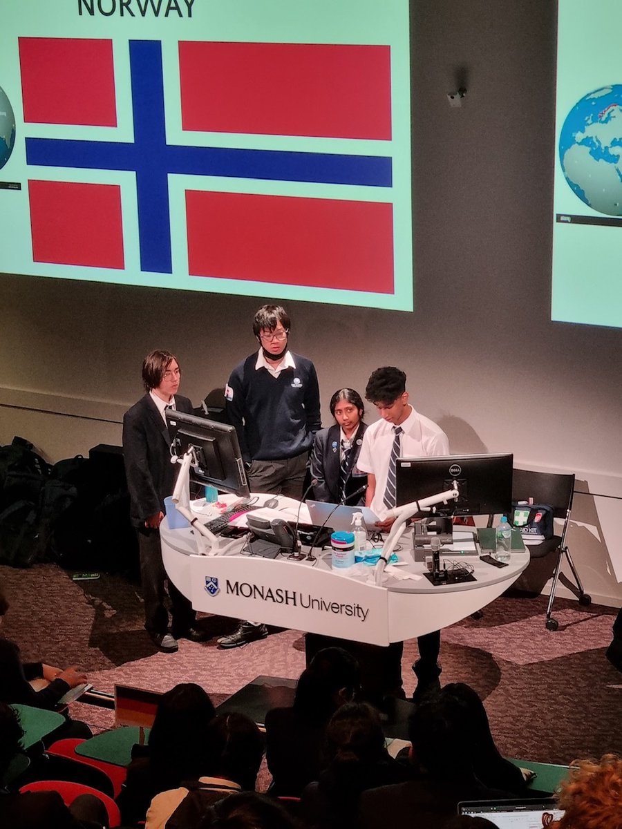 John Monash Science School tweet media