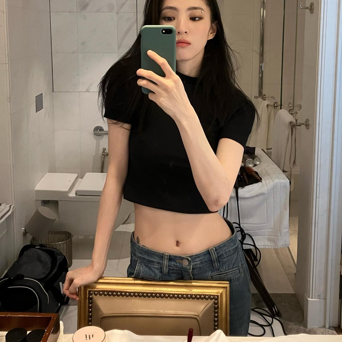 hashtag_legend's tweet photo. Happy 28th Birthday to #HanSoHee! Double tap to show your love, and hit our link to rewind five things about this star. #HanSoHeeDay 

https://t.co/a1vyme5p5i https://t.co/eF7uMuzs4m