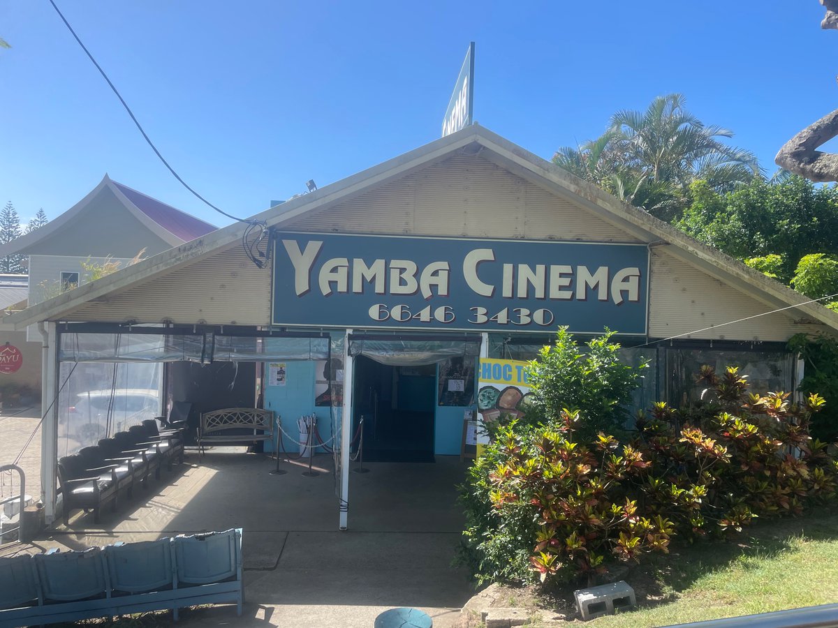 doodle_birb's tweet photo. Love tiny rural cinemas. https://t.co/YZtXU7ZmGl
