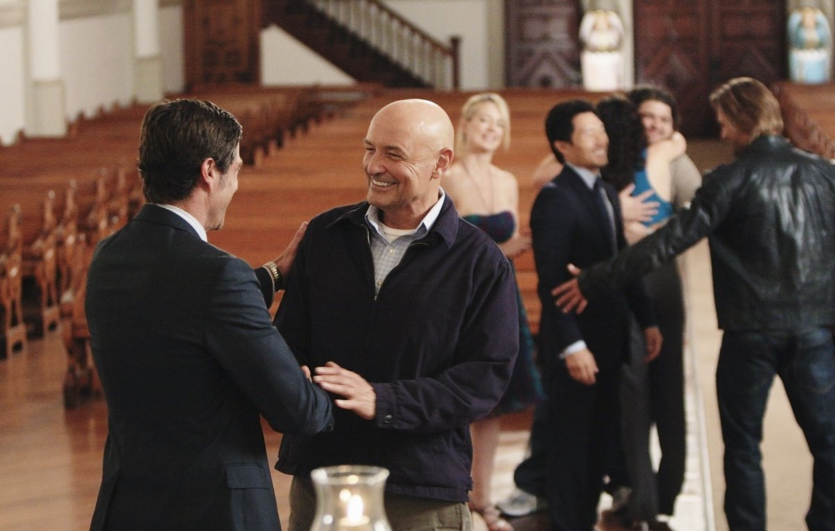 hanging out with all my friends at the end of twitter