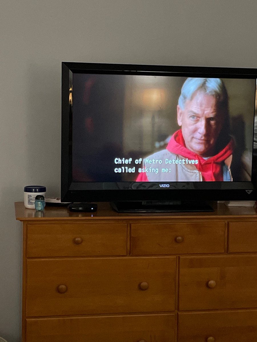 meretaylor12's tweet photo. @pariyost @NCIS_CBS @NCISHawaiiCBS @NCISLA NCIS is the best. I’ve seen every season (minus the new one) all the way through 8 times. Working on #9 🙈 https://t.co/iRNjFtGLEl