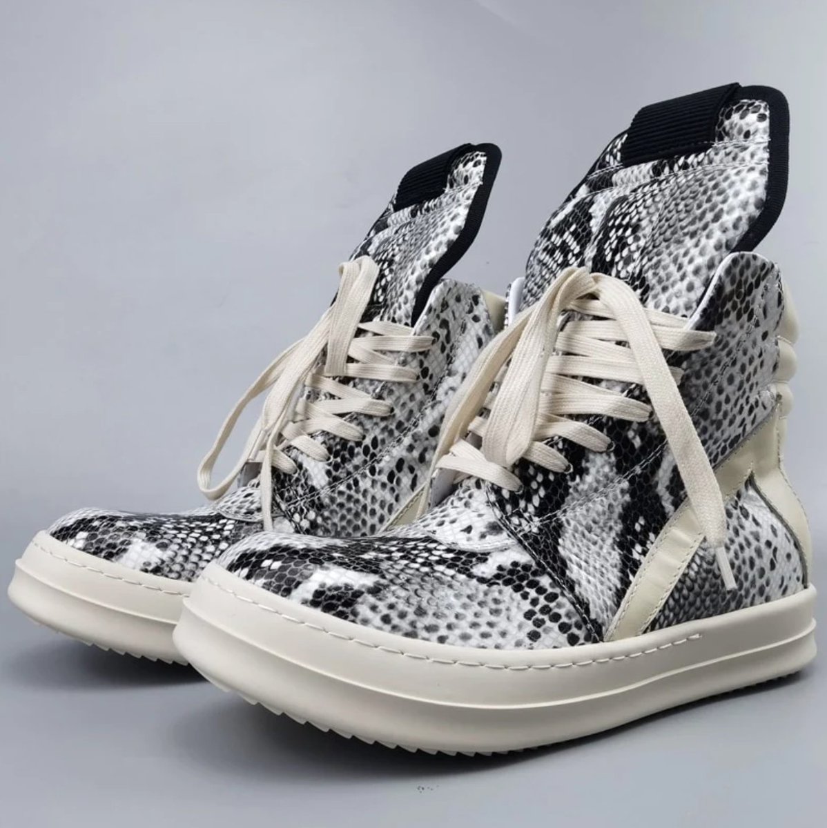 zeko_style's tweet image. 𝗦𝘂𝗯𝘀𝗰𝗿𝗶𝗯𝗲 𝗮𝗻𝗱 𝗚𝗲𝘁 𝟭𝟱% 𝗼𝗳𝗳 - 𝗪𝗲 𝗦𝗵𝗶𝗽 𝗪𝗼𝗿𝗹𝗱𝘄𝗶𝗱𝗲
⚡️ truedealsclub.net
#alexanderwang #amedeotestoni #androidhomme #anndemeulemeester