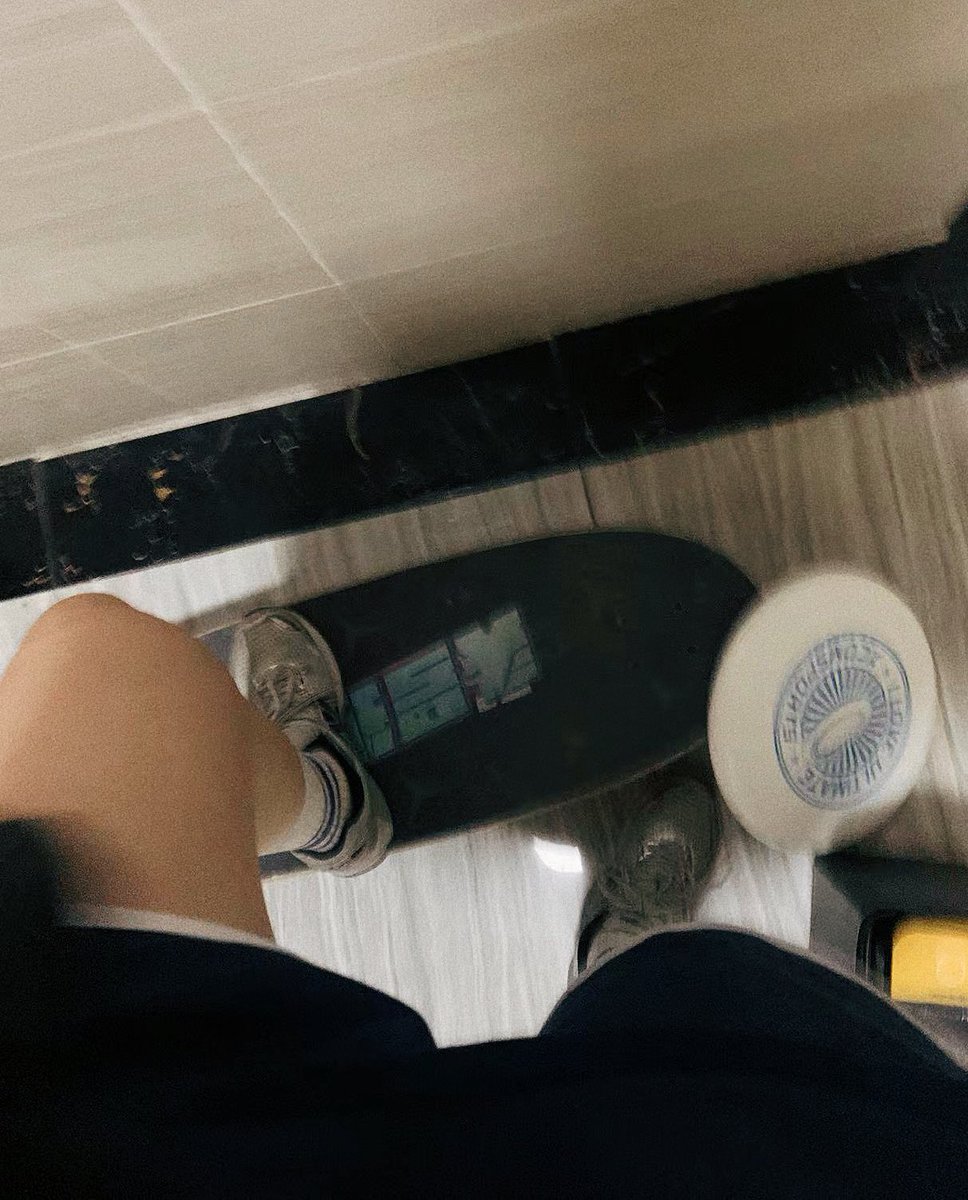 keep going～ It’s my daily routine
作为猫猫锻炼小队的成员，坚持打卡
home workout plan：Pamela腹部+腿部40min
then，出门frisbee正反手各100个
运动完整个人都爽了😃

#NFTCommmunity #mimicshhans