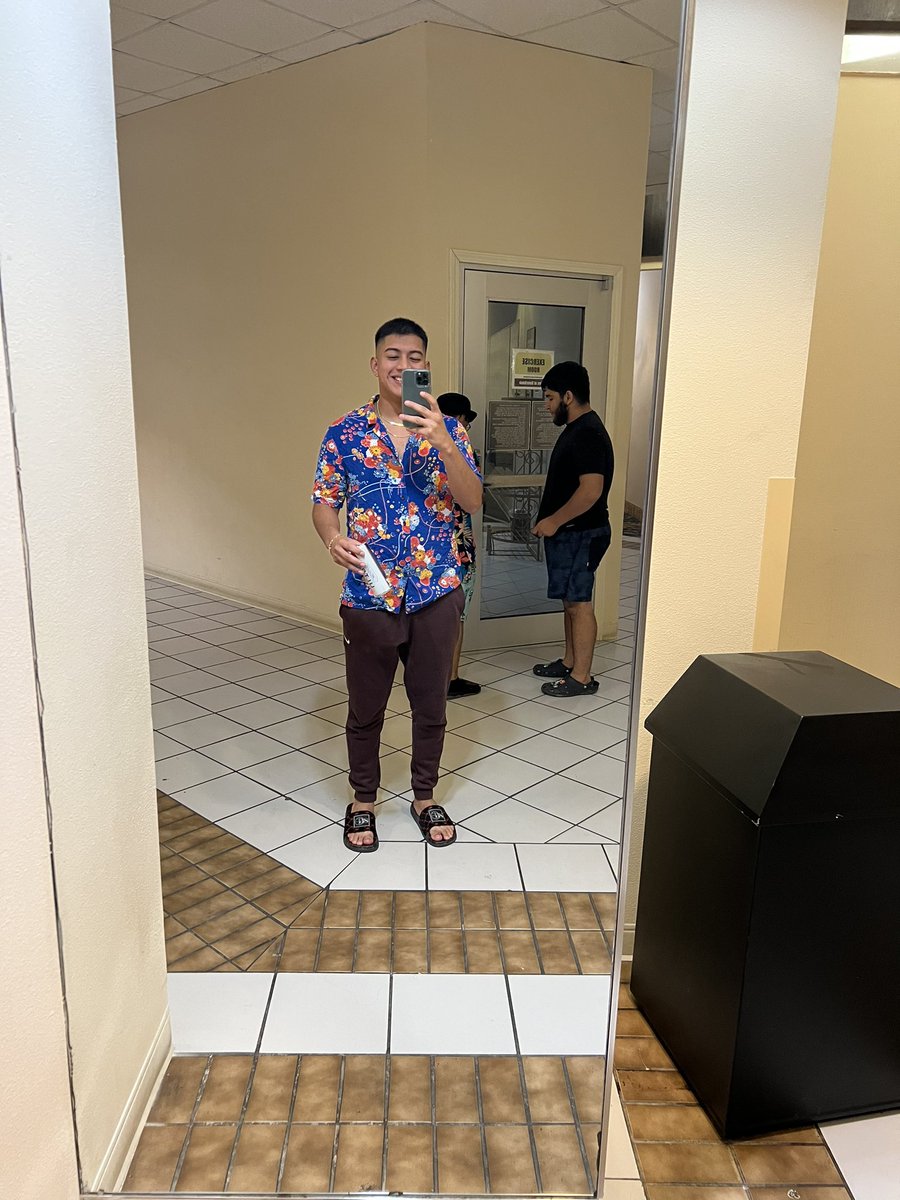 evanflairdrip's tweet photo. life been a lil too good so here’s an update 🫧🙇🏾‍♂️ https://t.co/SYKBBYNKXt