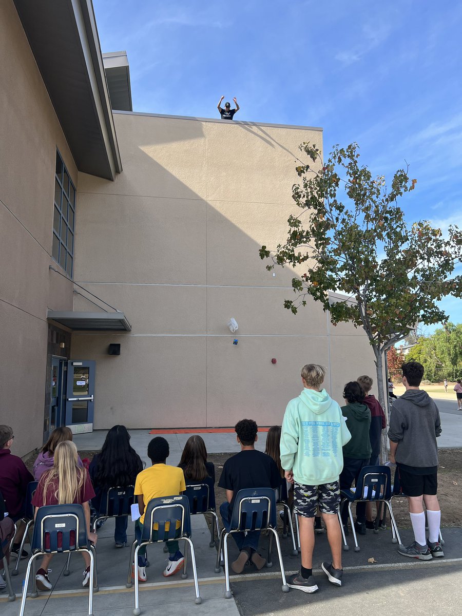 Mrs. Marr’s 8th graders tested their hypotheses during the Egg Drop this morning. Mr. Chris volunteered to drop, and was just as egg-cited as the kids to see the results! #santeesd 🥚 🤓<a href="/SSDKristin/">Kristin Baranski, Ed.D</a>