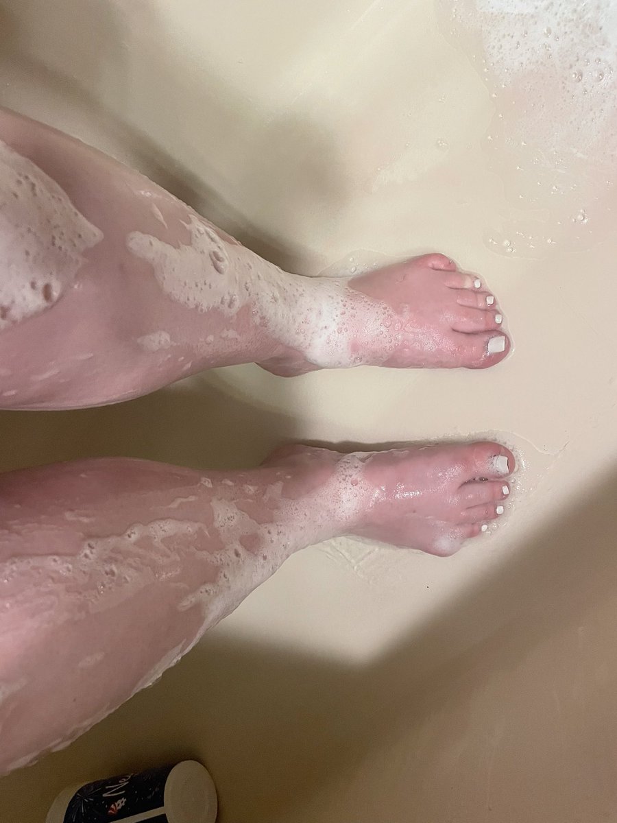 Sexyfootgodess1998 tweet media