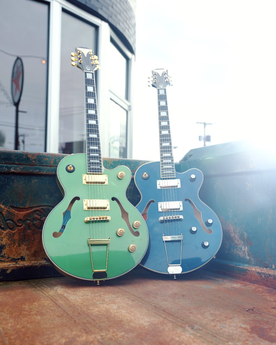Epiphone's tweet photo. Left or Right? #epiphone #foreverystage https://t.co/pL2hWlEvX3