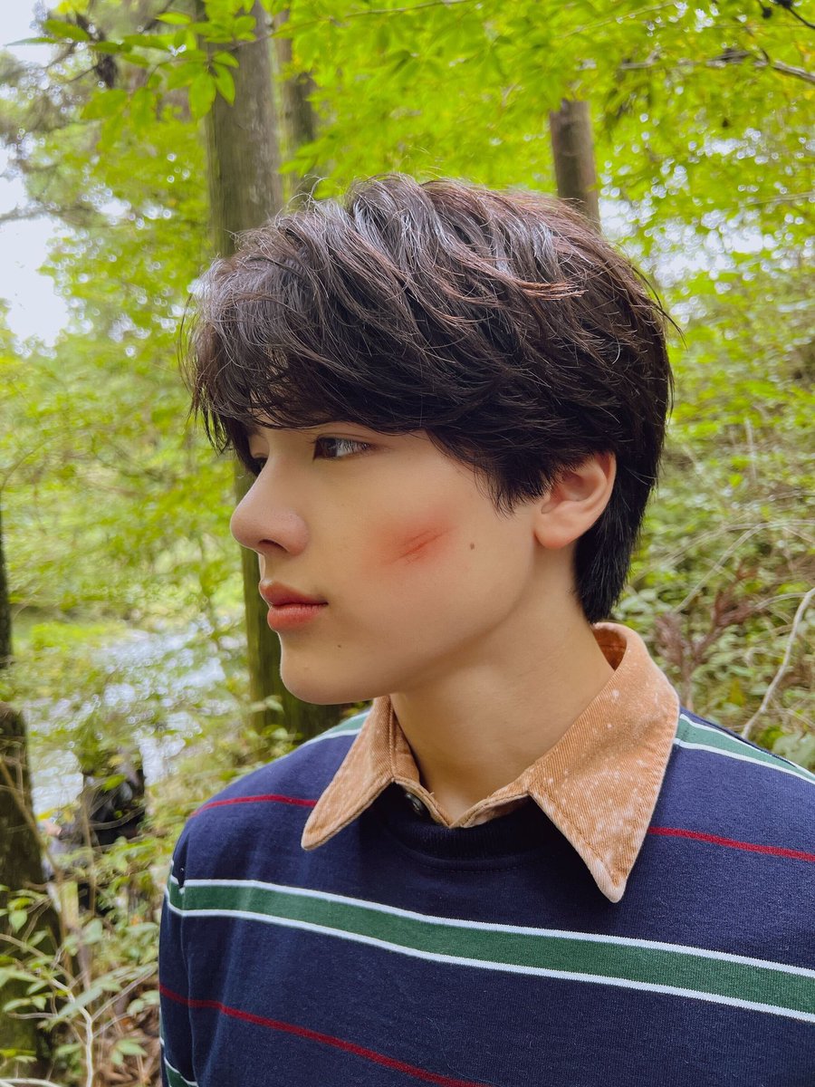 KTEAM_INDONESIA's tweet photo. 📝Trans Ina-221117 🐺Maki Update Weverse

Halo🐶!
Aku meminta K hyung mengambil foto☺
Saya dapat menyegarkan diri dengan berinteraksi bersama alam untuk pertama kalinya dalam beberapa saat ketika pengambilan gambar di sungai pada hari kedua^^

#andTEAM #andTEAM_MAKI #MAKI

-el🦋 https://t.co/YQ6tVocW6s