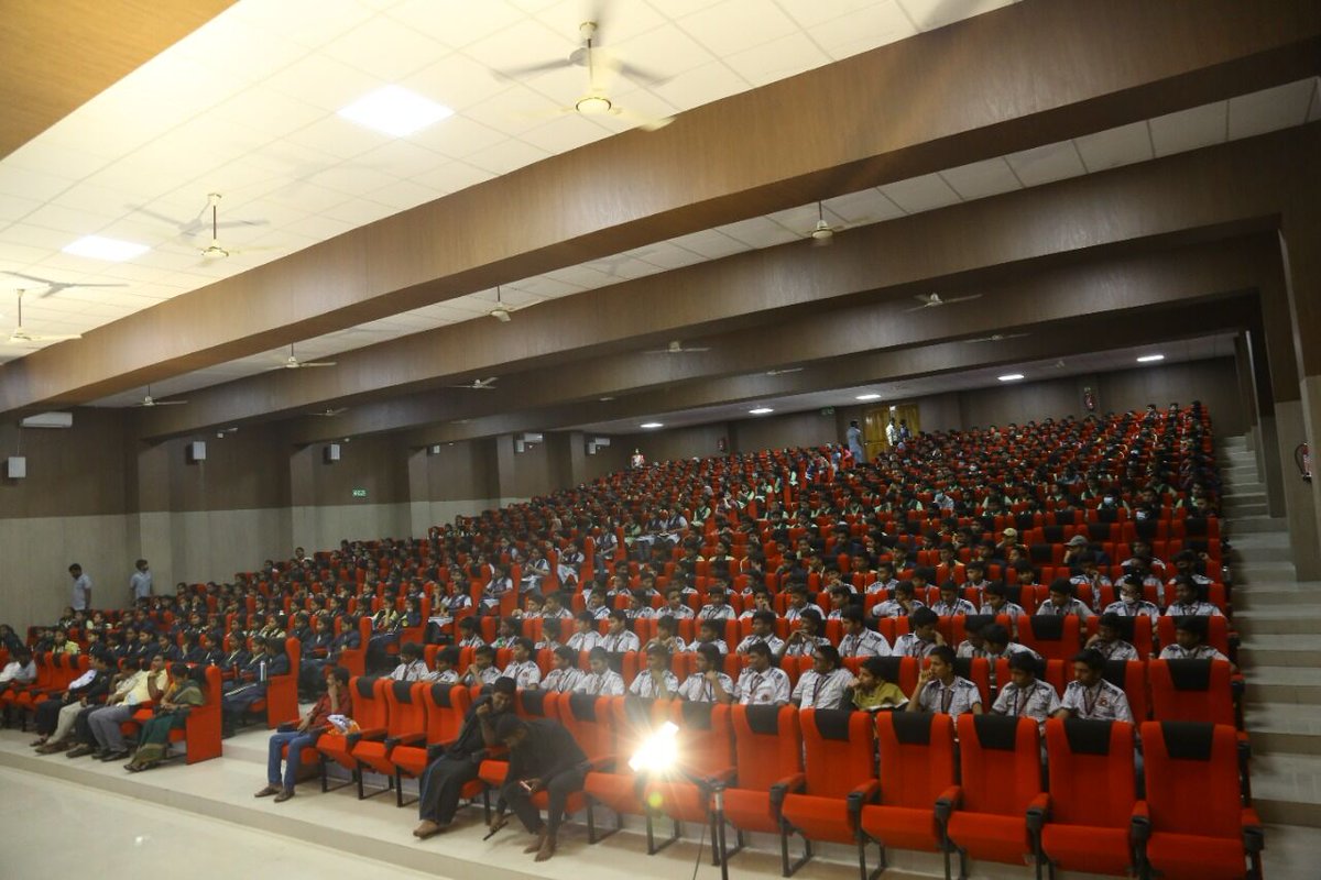 jcihydsupar's tweet photo. First Event at Kamareddy at Kala Bharathi Bhavan, 800+ Students and the First Session by Dr.Phani Pavan ( Founder, E Abhyas ) 

#Suparfoundation #Manovignanayatra #Kamareddy #Nizamabad https://t.co/HgB6D9V47u