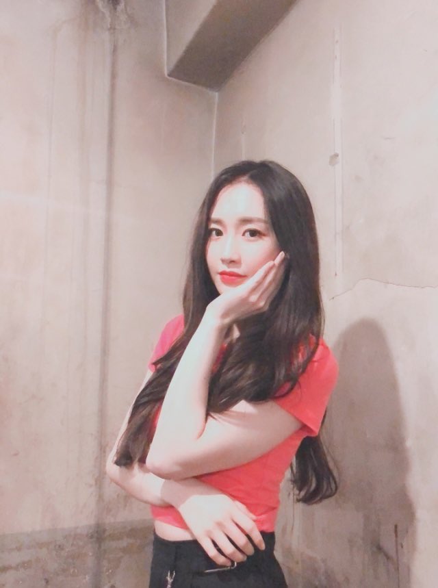 oldpkpics's tweet photo. #ThankYouJieun it’s been a pleasure to be able to see you grow as an artist and as a person over the years. i hope you stay healthy always and that you can find success in whichever path you choose <3 love you and thank you for being part of this journey with us and purple kiss https://t.co/Ppt7BklgKF