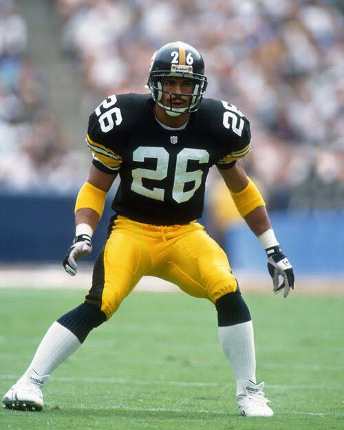 PGHClothingCo's tweet photo. If they’re going to bring anything back it better be these https://t.co/dRVpeiWFsu
