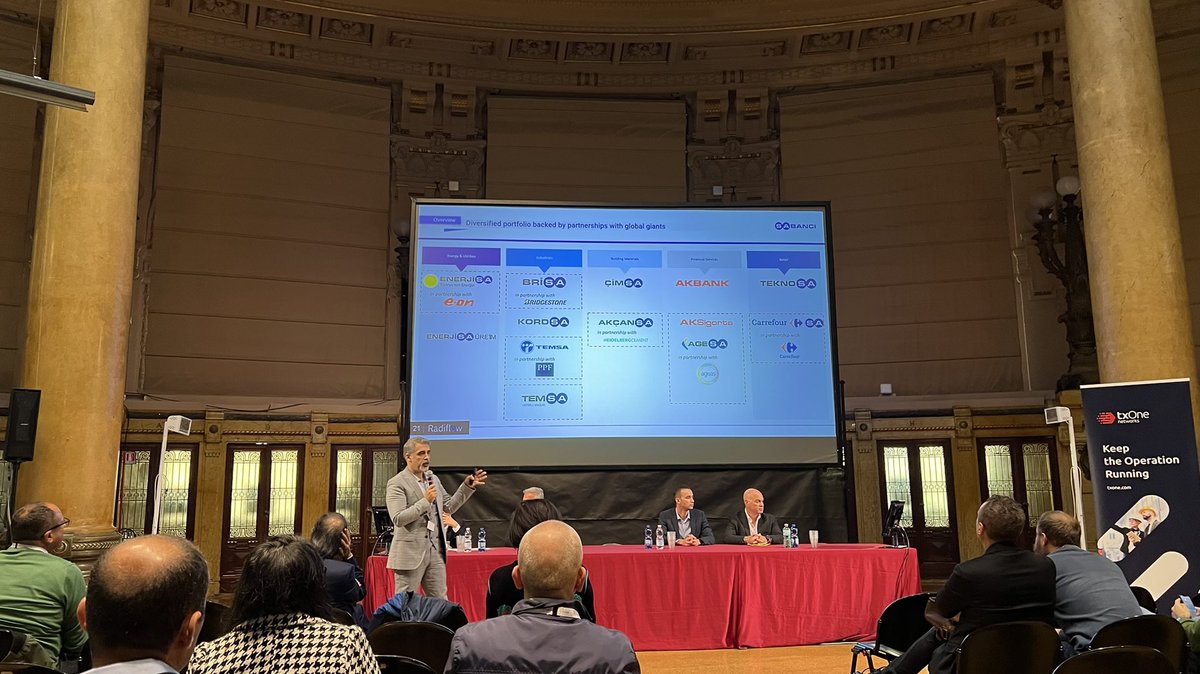 CyberIOTMark's tweet photo. Nurettin Erginoz CIO and CISO of Radiflow leads a great discussion on the topic of #otcybersecurity #otthreatintelligence #otriskscoring during the CSET conference in Genoa. #radiflow #otcybersecurity https://t.co/GZMZ4JatVs