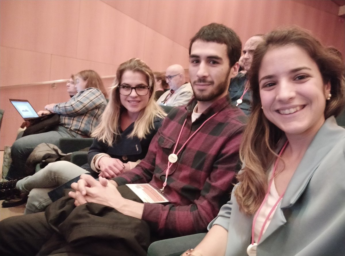 BilalBnN's tweet photo. Último día del #inves22, junto con @MariaLavilla96 y @nerea_azcarate ¡Gran experiencia! https://t.co/1LzkPHuEOG