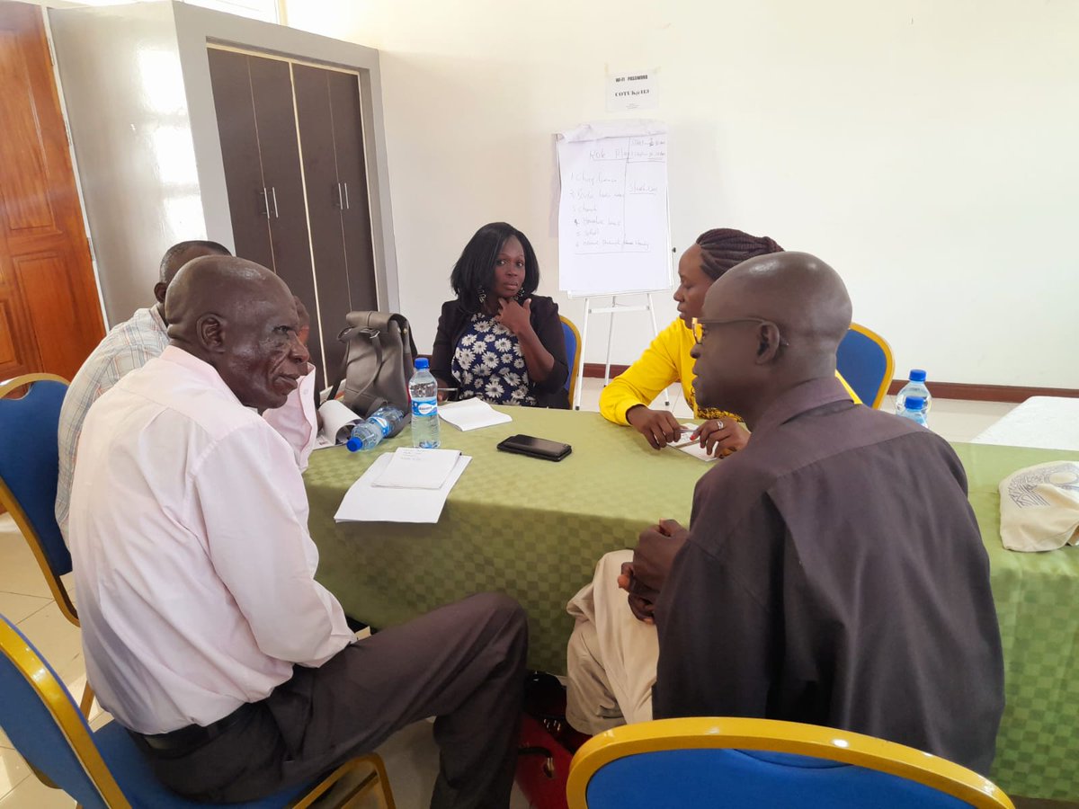nsdcc_kenya's tweet photo. @nsdcc_kenya is conducting a three-day training for Voluntary Medical Male Circumcision (VMMC)  champions in @KisumuCountyKE . #VMMC lowers the risk of HIV and sexually transmitted infections (STIs). Government health facilities offer #VMMC for free.
#endingAIDS2030 https://t.co/owMLJ5fm5j