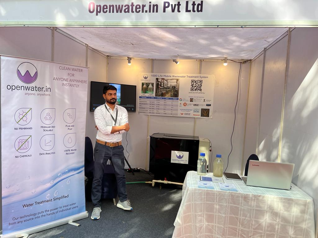 SwachhBharatGov's tweet photo. The #StrategicWorkshop on SBM-U 2.0 for #Karnataka has displayed various intensive and innovative booths installed by the different entities. These booths highlight innovative techniques developed with a vision to solidify the ecosystem for SWM, WWM, #wastewatermanagement, etc. https://t.co/g7A53aj9wb