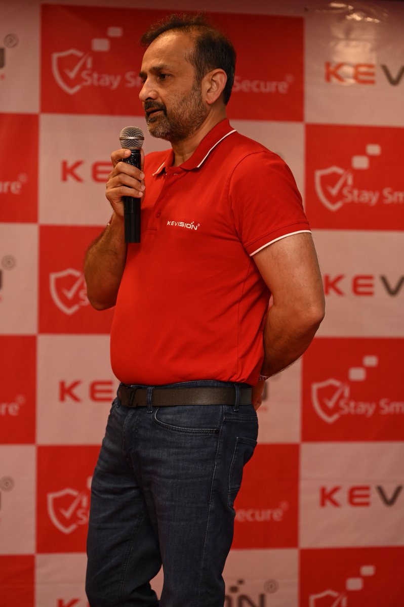 KevisionSystems's tweet photo. We love to appreciate our team &amp; their accomplishments &amp; contributions. This year was no different, with a bigger &amp; better event. As usual, our team ensures that there is a lot of fun &amp; laughter.

Here are some glimpses of the event. 
.
.

#kevisionsystems #awardceremony https://t.co/VEOoTwfMD8