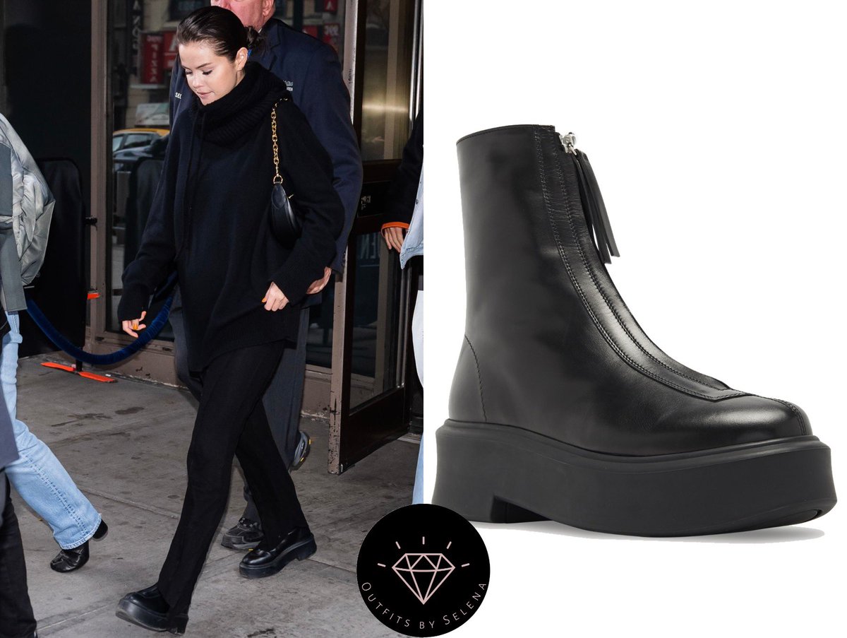 outfitsbyselena's tweet photo. #HalfBoy Black Drawstring Balaclava ($225) and @LouisVuitton Over The Moon Bag ($2,980) with pair of @THEROW Zipped Boot 1 in Leather ($1,585).✨🔥✨ https://t.co/ciErklLRIn