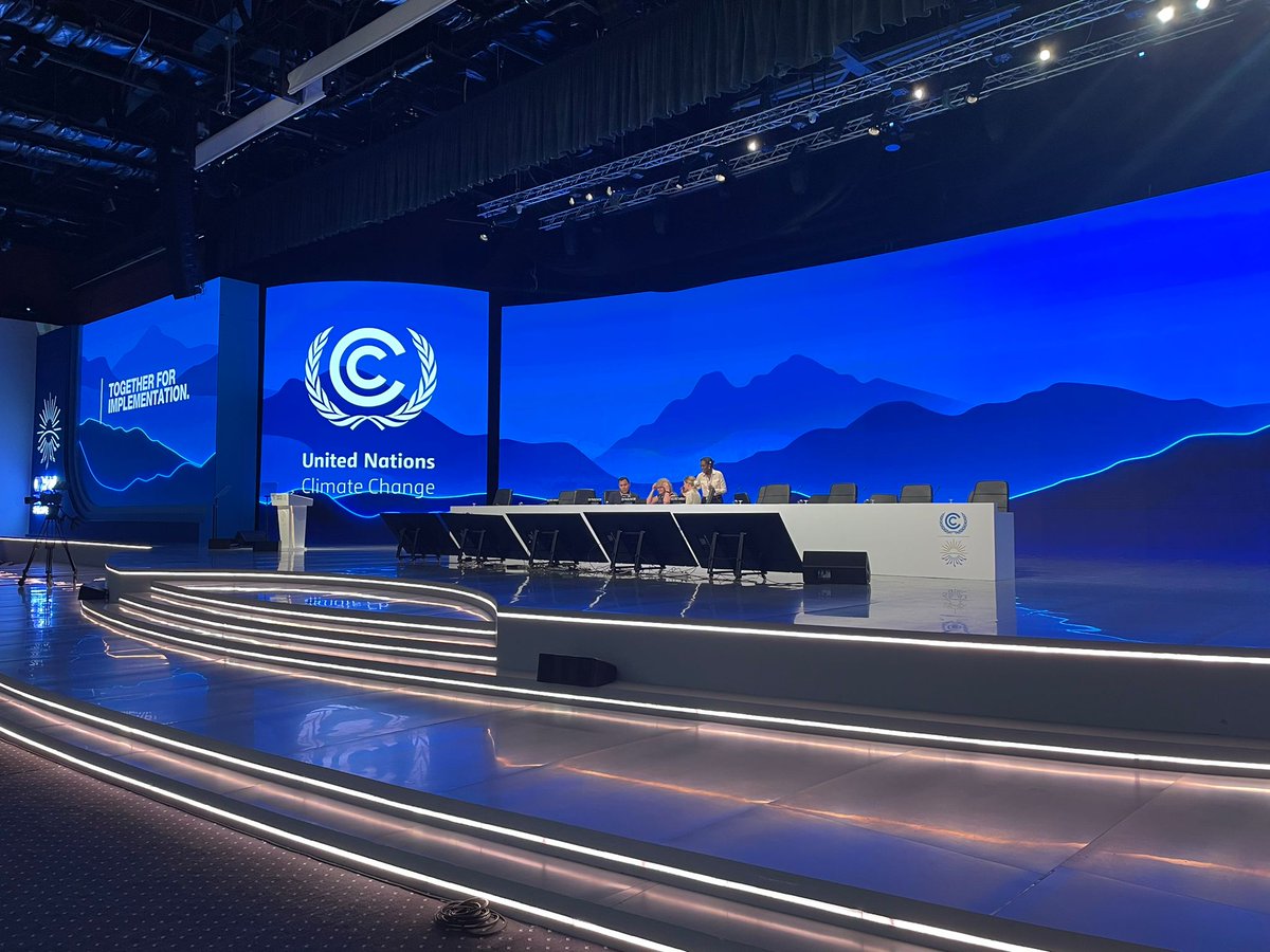 Tram final de negociacions a la #COP27

📄Tenim esborrany de la “cover decision” que marca el to polític de la resposta a la crisi climàtica: unfccc.int/sites/default/…

Des del plenari <a href="/igilijauregui/">Iñaki Gili Jauregui</a> de l’Oficina Catalana del #CanviClimàtic en fa una primera lectura

(Obrim fil 👇)