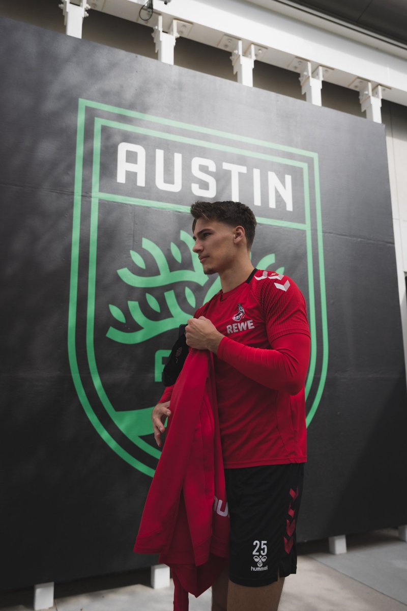 fckolnbrasil's tweet photo. O Colônia treinou na cidade de Austin antes de encarar o VfB Stuttgart amanhã, em amistoso realizado nos Estados Unidos 🔥🇺🇲

📸 @fckoeln https://t.co/KW6Q6515Hv