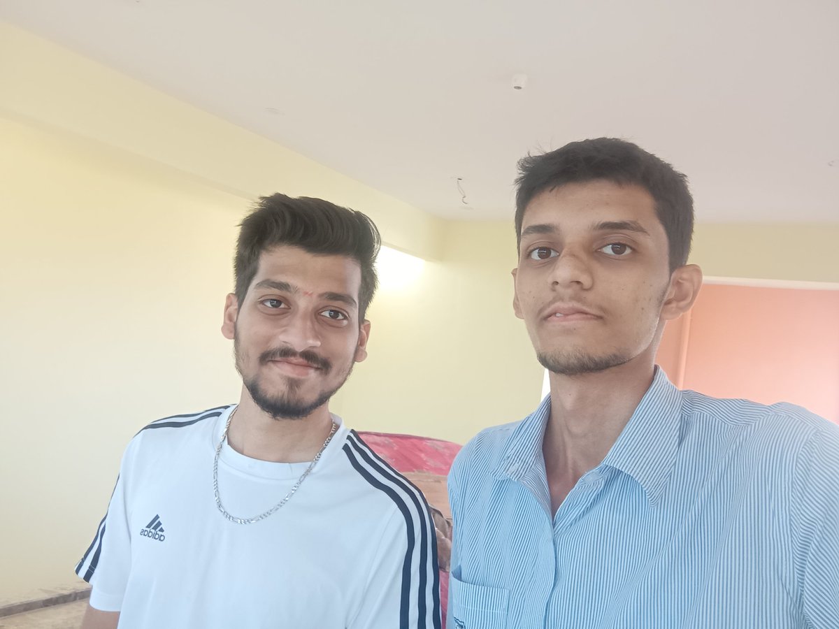 AdithyaPKashyap's tweet image. What a wonderful day today 😌
Met my twitter friend @Preetham1997S in real life 🥰
We met on Twitter and became friends and today we met on IRL, he is one of my best friends and a good human being, gentleman and motivator 😍 
Lots of love Preetham bro ♥️🤗
#WeMetOnTwitter