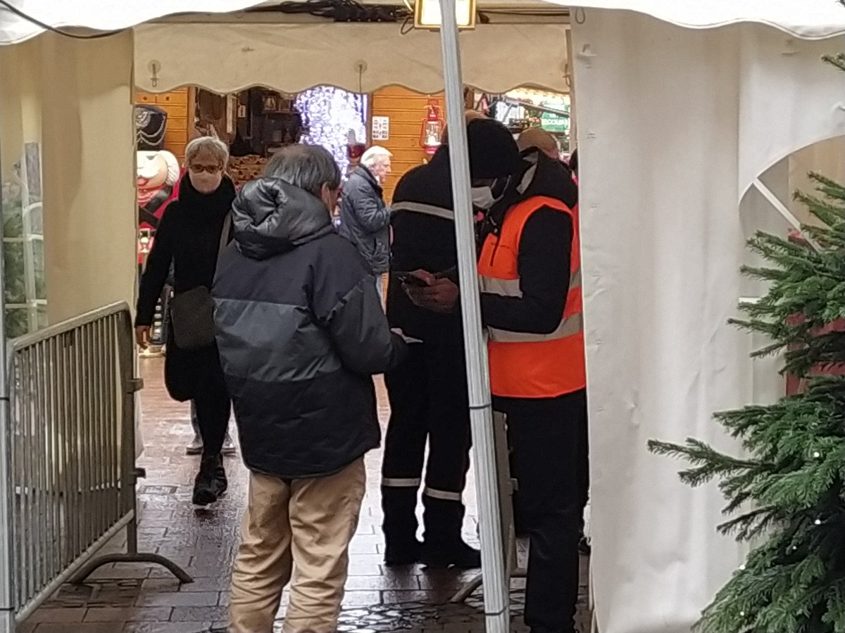 LuxemExposed's tweet photo. Ee Joer hir. Mir vergiessen net. https://t.co/dO4Jt85z2Q