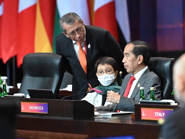 DTDjani's tweet photo. Some behind the scenes moments at the G20 Bali Summit.

#G20Indonesia
#RecoverTogetherRecoverStronger https://t.co/Lbz7b5pbcg