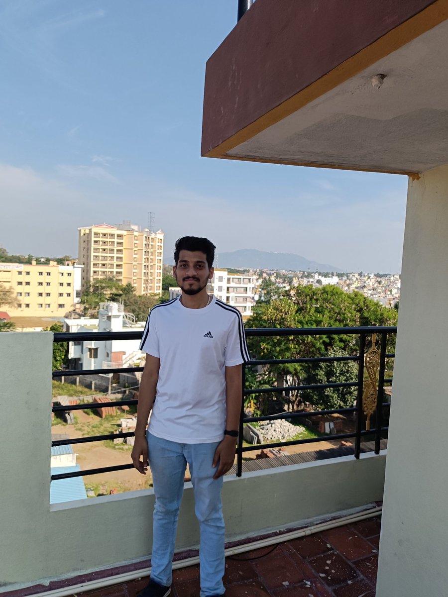 AdithyaPKashyap's tweet image. What a wonderful day today 😌
Met my twitter friend @Preetham1997S in real life 🥰
We met on Twitter and became friends and today we met on IRL, he is one of my best friends and a good human being, gentleman and motivator 😍 
Lots of love Preetham bro ♥️🤗
#WeMetOnTwitter