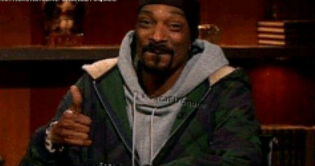 Cuando no te terminaste el porro y tu amigo ya se está liando otro