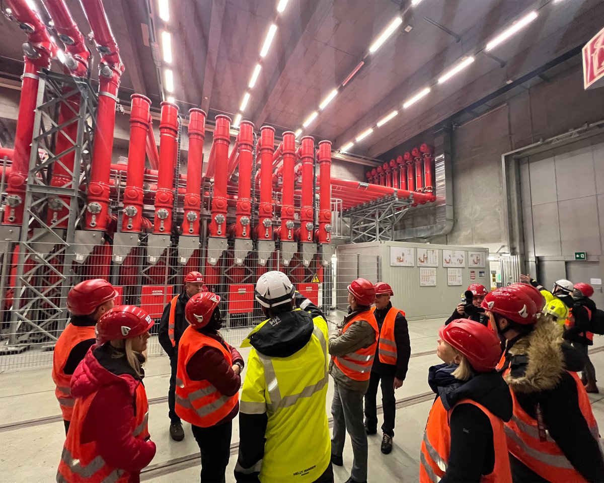 SVP Schweiz tweet media