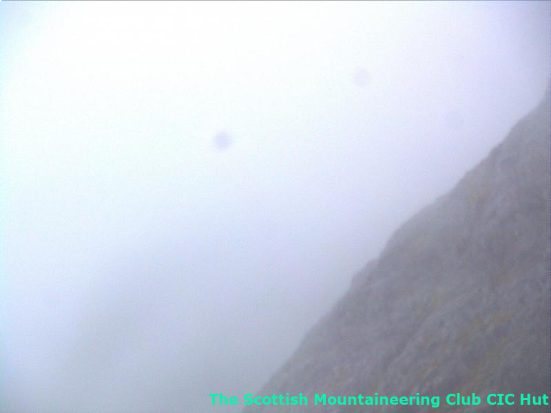 cicwebcam's tweet photo. #cichut #northface #bennevis #mountaineering Current weather. 3.06C, humidity 98.5%, recent gust 18mph, direction NNE https://t.co/i73Q0VwQav