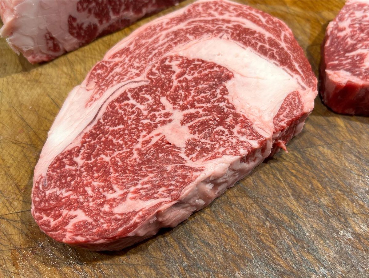 #earlsfield you lucky lot, we just got some uk, free range Wagyu cross Angus, in the counter right now….