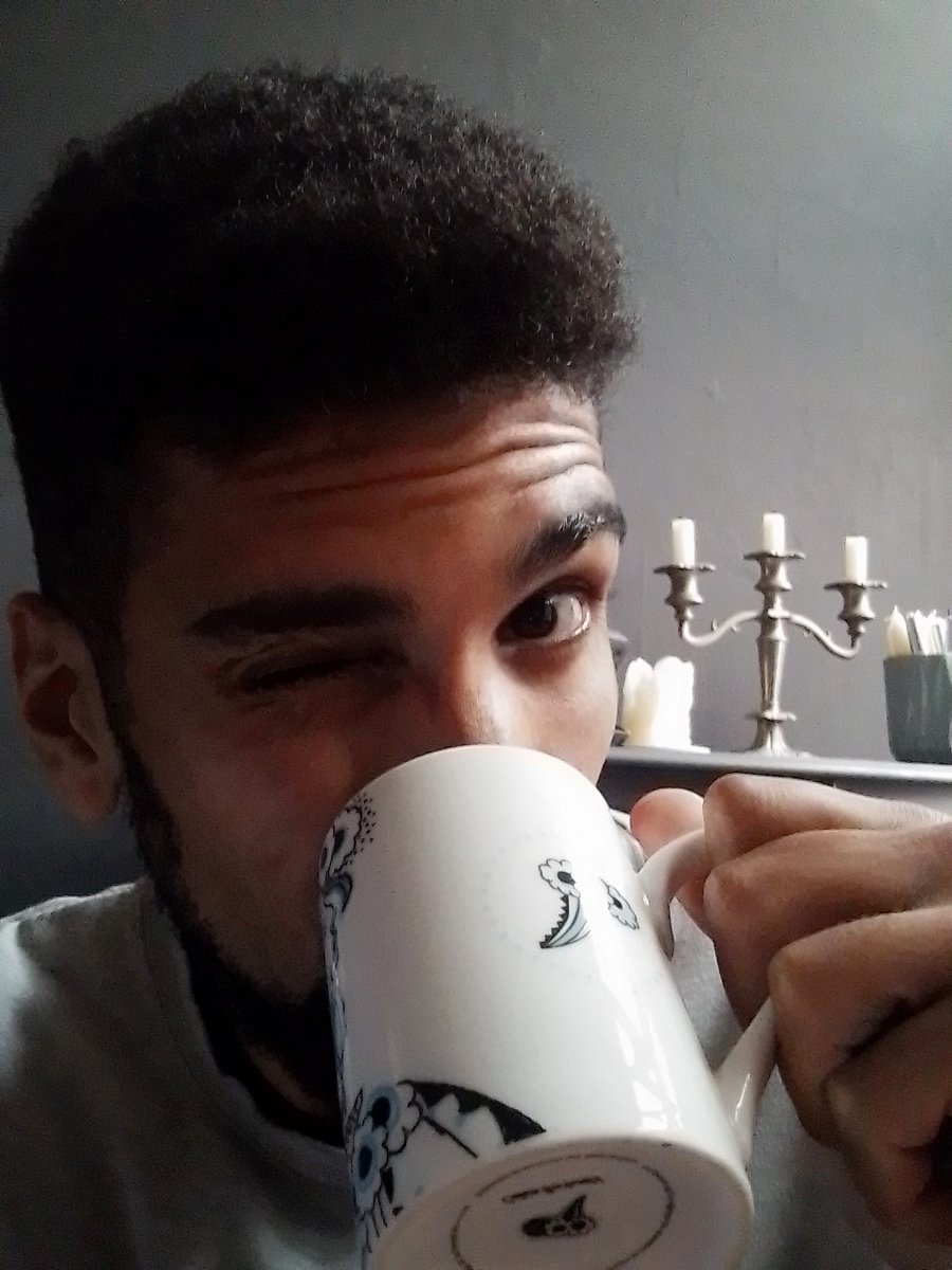 Happy Friday!

Fancy listening to a discussion about the state of British media, and why audiences are fleeing the news?

I had the privilege of picking @OfficialTMC_ 's brain this week, and you can catch our conversation here:

shows.acast.com/britain-on-the…

#podcasts #FridayThoughts