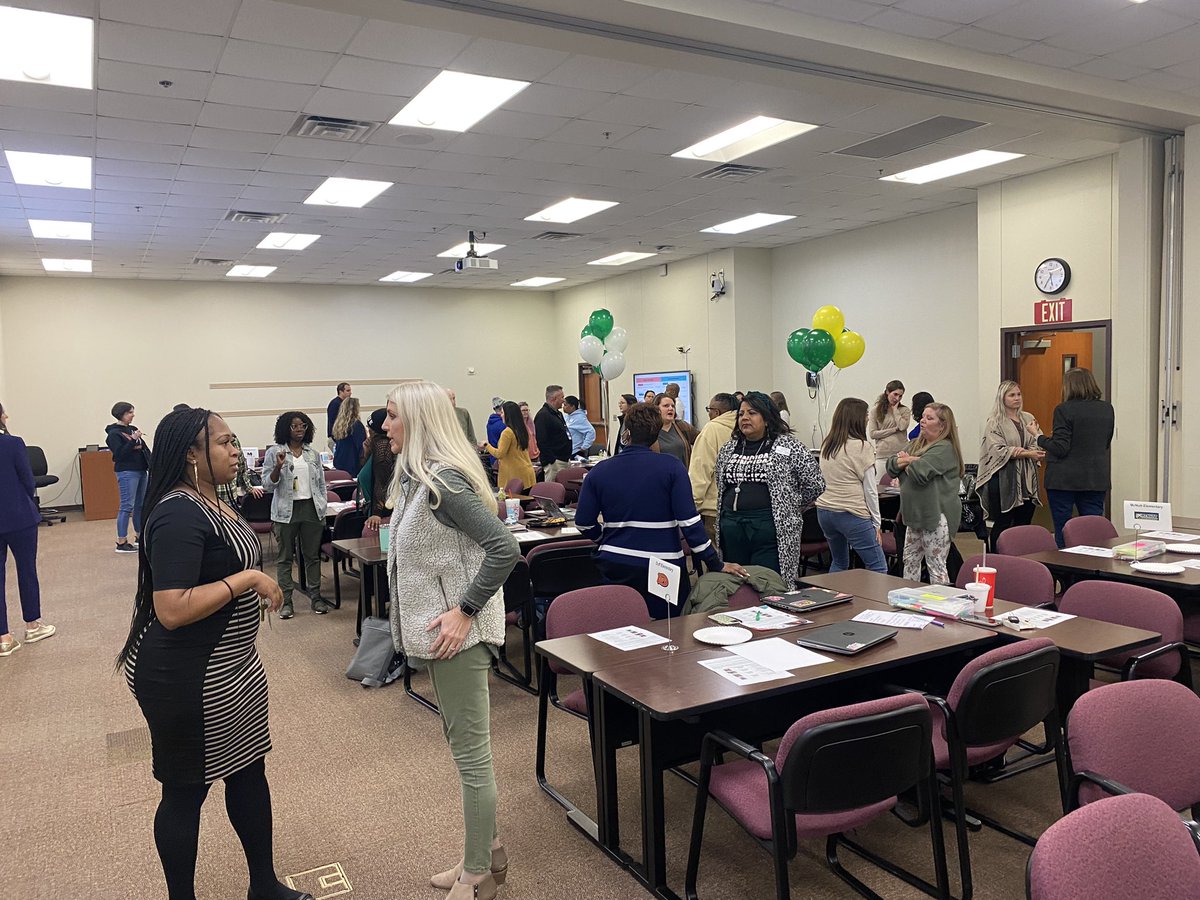 Mrs_BoydTeaches's tweet photo. Model Teacher Teams were hard at work last night making future plans of impact for their campuses! #teacherleaders #AISDModels @ASPIREAISD #ModelTeachers https://t.co/NneuycXDLG