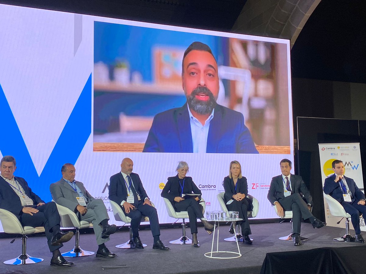 ascameorg's tweet photo. 🗣️"It is crucial to unlock the future world leaders through higher education. There's a potential to lead through influence: digitalisation, mobility, cooperation" - Mr. Selim Mekdessi (Coordinator of the @unimed_network - Employability @LebaneseUni) #MedaWeek22 https://t.co/KfMQapUy7R