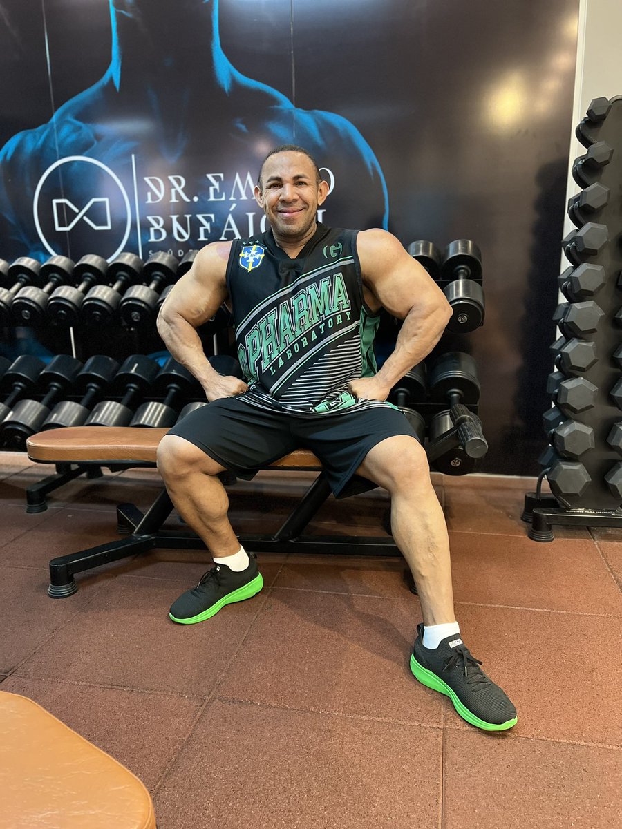 BatataMuscle's tweet image. Treinão de ogro