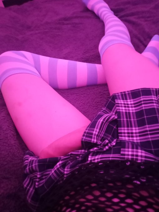 Whoops, skirt couldn't quite cover the cock https://t.co/2E9JGn3oGv