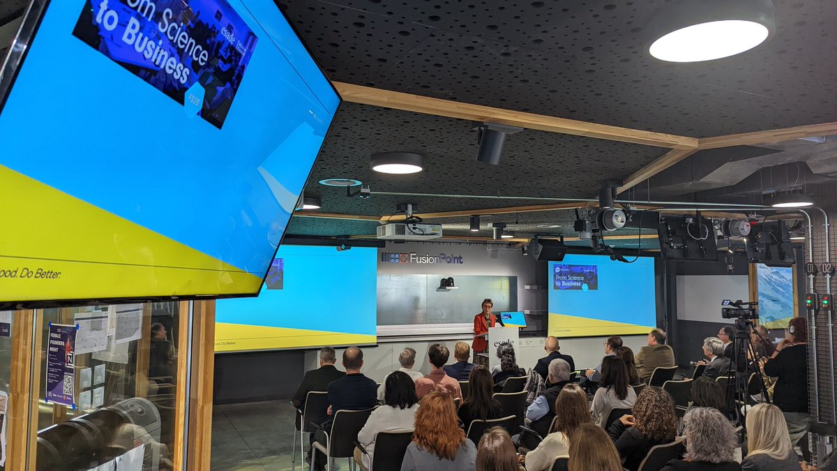esadeEEI's tweet photo. Since 1992 the @esadeEEI has achieved much, from the accreditation of the #GRIE #ResearchGroup by @gencat in 2005 to launch of the program "From Science to Business", the birth of #eGarage in 2012 and #eWorks in 2015.
The #EEI30yeas with @marcelplanellas @EugeniaBieto https://t.co/oeUBFOCBAD